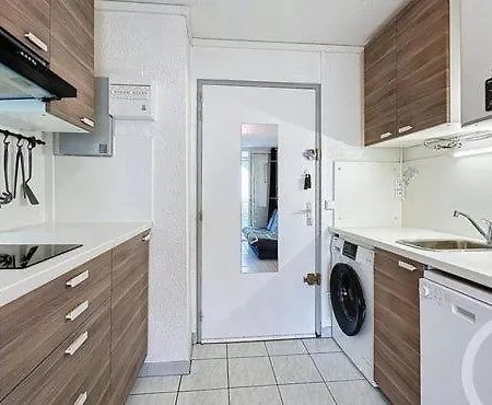 Raisins D'or 2 Avenue Du Surintendant Cap D'agde * アグド